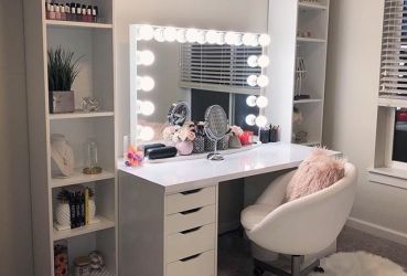 /Best Interior Ideas for Makeup Room